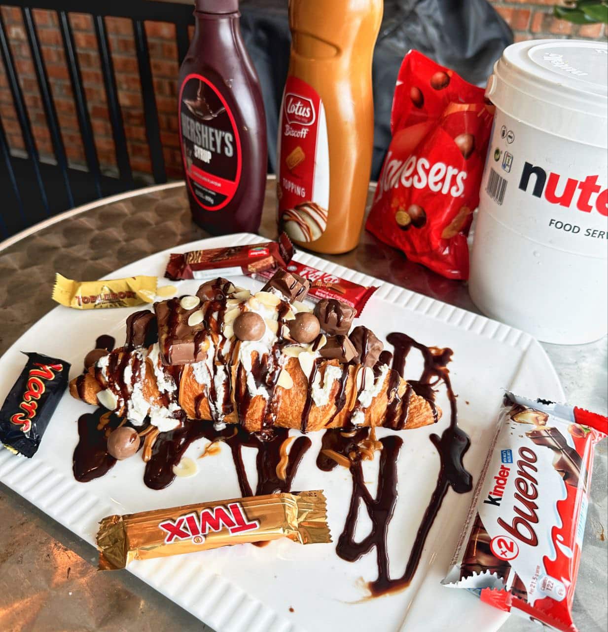 oreo Cakes & Dessert - House of Caffe, Butter & Grill